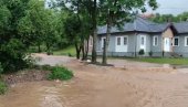 NEVREME U BiH: Jaka kiša na severu izazvala bujice, poplavljene saobraćajnice NEVREME U BiH: Jaka kiša na severu izazvala bujice, poplavljene saobraćajnice