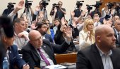 KONSTITUISANA SKUPŠTINA GRADA BEOGRADA: Formirano devet odborničkih grupa KONSTITUISANA SKUPŠTINA GRADA BEOGRADA: Formirano devet odborničkih grupa