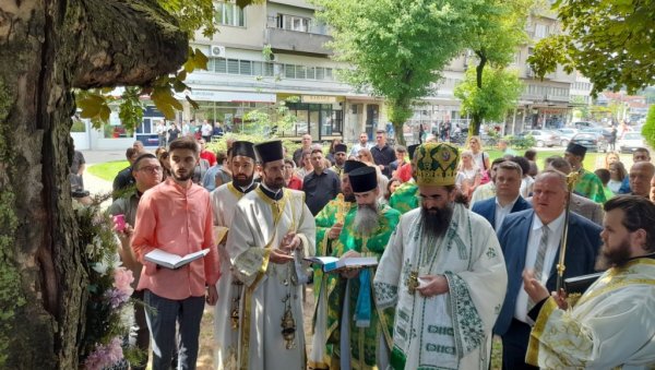 ЛИТИЈА ЦЕНТРОМ ГРАДА: Лесковац у понедељак обележава своју славу ЛИТИЈА ЦЕНТРОМ ГРАДА: Лесковац у понедељак обележава своју славу