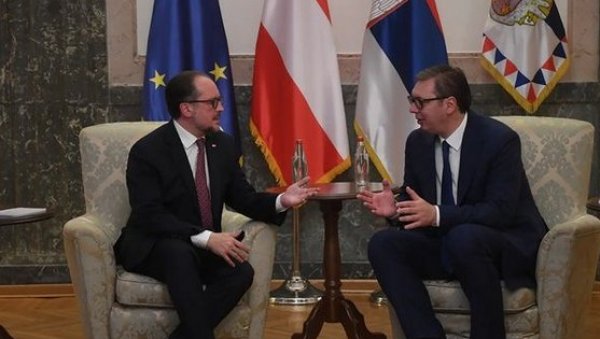 ВУЧИЋ СА ШАЛЕНБЕРГОМ: Ценимо ангажовање Аустрије на проширењу ЕУ и подршку коју пружа Србији на путу ка пуноправном чланству ВУЧИЋ СА ШАЛЕНБЕРГОМ: Ценимо ангажовање Аустрије на проширењу ЕУ и подршку коју пружа Србији на путу ка пуноправном чланству