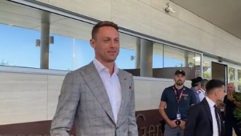 MATIĆ ZAPRETIO: Vidim li nekoga da navija za Zvezdu i Partizan neka mi se ne javlja MATIĆ ZAPRETIO: Vidim li nekoga da navija za Zvezdu i Partizan neka mi se ne javlja