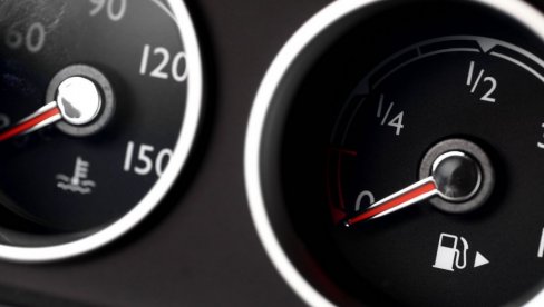 МЕХАНИЧАРИ ДАЛИ ОДГОВОР: Колико тачно треба да буде горива у резервоару