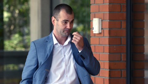 GORAN PAPIĆ U ZATVORU: Otišao po pravosnažnoj presudi kojom je osuđen na dve godine GORAN PAPIĆ U ZATVORU: Otišao po pravosnažnoj presudi kojom je osuđen na dve godine