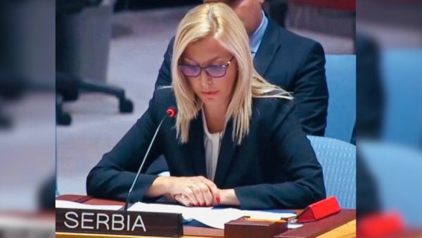 БЕСТИДНА ЗАБРАНА ПАТРИЈАРХУ ДА ПОСЕТИ ПЕЋКУ ПАТРИЈАРШИЈУ Министарка Маја Поповић се огласила поводом Куртијевих провокација - БЕСТИДНА ЗАБРАНА ПАТРИЈАРХУ ДА ПОСЕТИ ПЕЋКУ ПАТРИЈАРШИЈУ Министарка Маја Поповић се огласила поводом Куртијевих провокација -