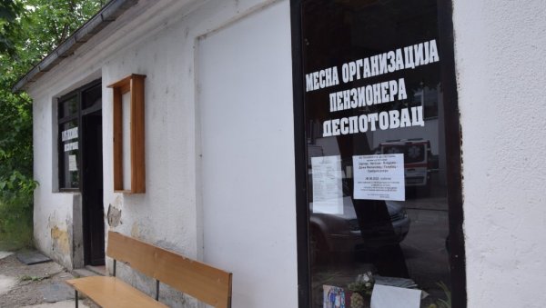 ПОМОЋ СЕНИОРИМА СТИЖЕ ИЗ ЗАЈЕДНИЧКЕ КАСЕ: Најстаријима из Деспотовца и околине тамошње удружење обезбедило јединствене повластице ПОМОЋ СЕНИОРИМА СТИЖЕ ИЗ ЗАЈЕДНИЧКЕ КАСЕ: Најстаријима из Деспотовца и околине тамошње удружење обезбедило јединствене повластице