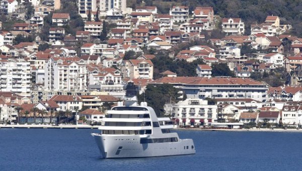 КАСА ОШТЕЋЕНА ЗА 59 МИЛИОНА: Полемика око акциза на гориво за јахте КАСА ОШТЕЋЕНА ЗА 59 МИЛИОНА: Полемика око акциза на гориво за јахте