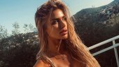 VRELO U SEN TROPEU: Uraganka Ivana Nikolić letuje na Azurnoj obali VRELO U SEN TROPEU: Uraganka Ivana Nikolić letuje na Azurnoj obali