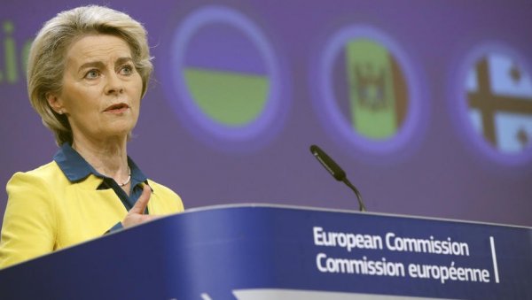 УКРАЈИНА И МОЛДАВИЈА ДОБИЛЕ ПРЕПОРУКУ ЗА СТАТУС КАНДИДАТА: Европска комисија одобрила кандидатуру УКРАЈИНА И МОЛДАВИЈА ДОБИЛЕ ПРЕПОРУКУ ЗА СТАТУС КАНДИДАТА: Европска комисија одобрила кандидатуру