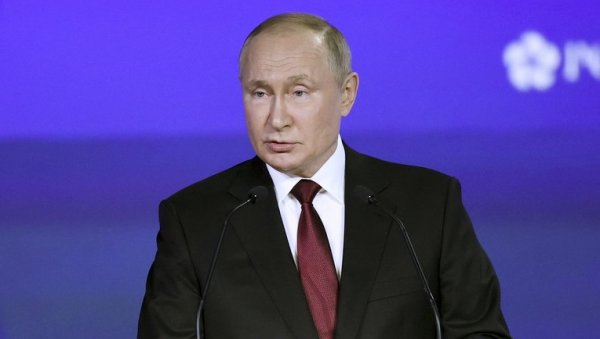СИРОМАШНИ ДОБИЛИ САМО 3%, СВЕ ИДЕ У ЕУ: Путин открио где завршава жито из украјинских лука СИРОМАШНИ ДОБИЛИ САМО 3%, СВЕ ИДЕ У ЕУ: Путин открио где завршава жито из украјинских лука