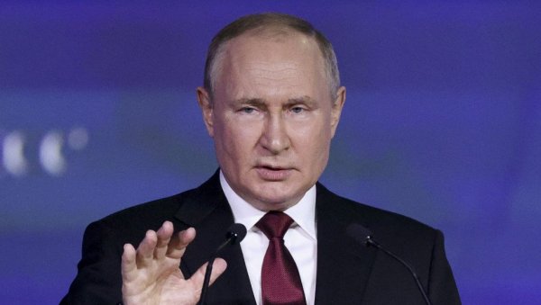 ЗАПАД ЈЕ СПРЕМАН ДА СВАКУ ЗЕМЉУ ГУРНЕ ПОД АУТОБУС Путин о једнополарној хегемонији - Изазивају обојене револуције и иницирају масакр ЗАПАД ЈЕ СПРЕМАН ДА СВАКУ ЗЕМЉУ ГУРНЕ ПОД АУТОБУС Путин о једнополарној хегемонији - Изазивају обојене револуције и иницирају масакр
