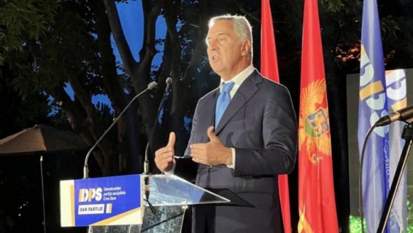 ДПС ИНЖИЊЕРИНГ У ШАВНИКУ: Кроз најсиромашнију општину прелама се њихова болест ДПС ИНЖИЊЕРИНГ У ШАВНИКУ: Кроз најсиромашнију општину прелама се њихова болест
