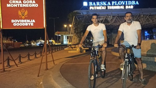 КРЕНУЛИ НА БИЦИКЛИМА ИЗ БАРА, ДО БАРИЈА: Отац и син путују преко Албаније у знак сећања на трајект „Свети Стефан“ КРЕНУЛИ НА БИЦИКЛИМА ИЗ БАРА, ДО БАРИЈА: Отац и син путују преко Албаније у знак сећања на трајект „Свети Стефан“