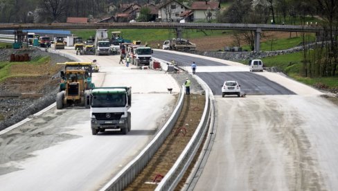 OKO BANJALUKE IZ KREDITA EU: Najavljene kapitalne investicije u putnoj infrastrukturi širom Srpske