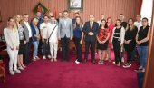 ЛАКШЕ ДО РАДНОГ МЕСТА: Незапосленим Ромима из Пожаревца одобрене субвенције ЛАКШЕ ДО РАДНОГ МЕСТА: Незапосленим Ромима из Пожаревца одобрене субвенције