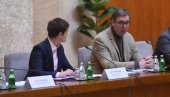 ВУЧИЋ ДОНОСИ ОДЛУКУ О ОДЛАСКУ У БРИСЕЛ: У току консултације председника и чланова Владе ВУЧИЋ ДОНОСИ ОДЛУКУ О ОДЛАСКУ У БРИСЕЛ: У току консултације председника и чланова Владе