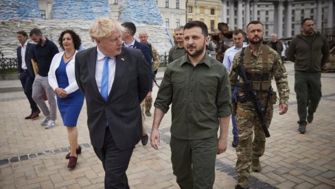 NE POTPISUJTE NIŠTA S RUSIMA: Kako je DŽonson sprečio Kijev da prihvati zahteve Moskve za mir NE POTPISUJTE NIŠTA S RUSIMA: Kako je DŽonson sprečio Kijev da prihvati zahteve Moskve za mir