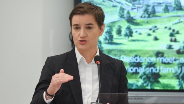 АНА БРНАБИЋ: И 3,2 одсто је јак привредни раст у тренутним околностима АНА БРНАБИЋ: И 3,2 одсто је јак привредни раст у тренутним околностима