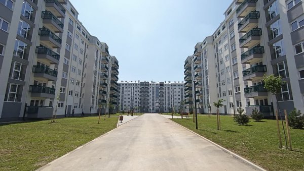 ЧЕКАЈУ КОВЕРТУ, А ПОРЕЗ НА МРЕЖИ: Многи грађани Србије, регистровани на порталу Е-управе, пореско решење добили су само електронски ЧЕКАЈУ КОВЕРТУ, А ПОРЕЗ НА МРЕЖИ: Многи грађани Србије, регистровани на порталу Е-управе, пореско решење добили су само електронски