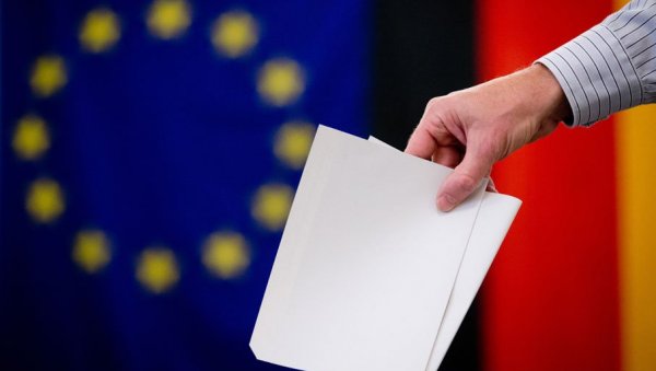 ПОНУДА КОЈУ НЕЋЕ МОЋИ ДА ОДБИЈЕ Немачки институт за спољне односе: Европска унија између Америке и Кине ПОНУДА КОЈУ НЕЋЕ МОЋИ ДА ОДБИЈЕ Немачки институт за спољне односе: Европска унија између Америке и Кине
