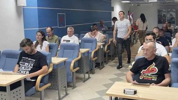 ОПШТИНСКИ КВАСАЦ ЗА БИЗНИС: Темерин недавно добио 18 нових предузетника, а 15 незапослених нашло посао ОПШТИНСКИ КВАСАЦ ЗА БИЗНИС: Темерин недавно добио 18 нових предузетника, а 15 незапослених нашло посао