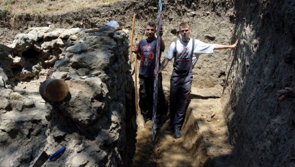 ЧУВАР ГРАНИЦЕ РИМСКОГ ЦАРСТВА: Настављено истраживањање лимеса на археолошком локалитету Ћетаће код Неготина ЧУВАР ГРАНИЦЕ РИМСКОГ ЦАРСТВА: Настављено истраживањање лимеса на археолошком локалитету Ћетаће код Неготина