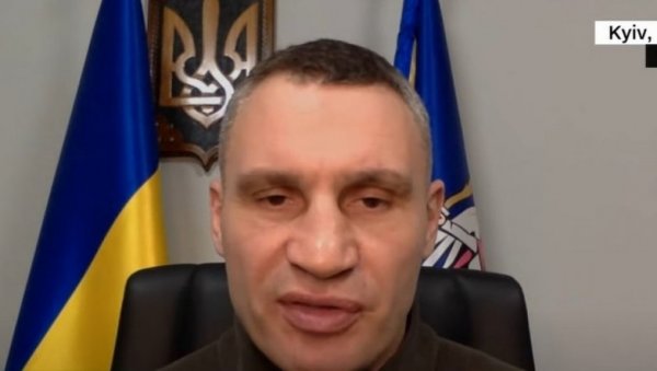 НИСАМ ПРИЧАО СА ЗЕЛЕНСКИМ ОД КАДА ЈЕ ПОЧЕО РАТ Кличко се не смирује - Градоначелник Кијева љут на државни врх НИСАМ ПРИЧАО СА ЗЕЛЕНСКИМ ОД КАДА ЈЕ ПОЧЕО РАТ Кличко се не смирује - Градоначелник Кијева љут на државни врх