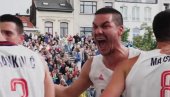 OVAKO SE BRANE BOJE SRBIJE: Naši basketaši sa mnogo emocija proslavili koš Majstorovića za pobedu (VIDEO)