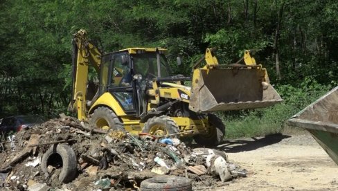KRAJ DIVLJIH DEPONIJA? Privodi li se kraju značajan projekat u Gornjem Milanovcu KRAJ DIVLJIH DEPONIJA? Privodi li se kraju značajan projekat u Gornjem Milanovcu