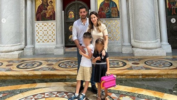 НА ОПЛЕНЦУ: Томислав Момировић са породицом обишао Цркву Светог Ђорђа