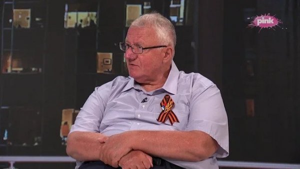 ШЕШЕЉ УПОЗОРАВА: Сваког тренутка може да избије светски рат ШЕШЕЉ УПОЗОРАВА: Сваког тренутка може да избије светски рат