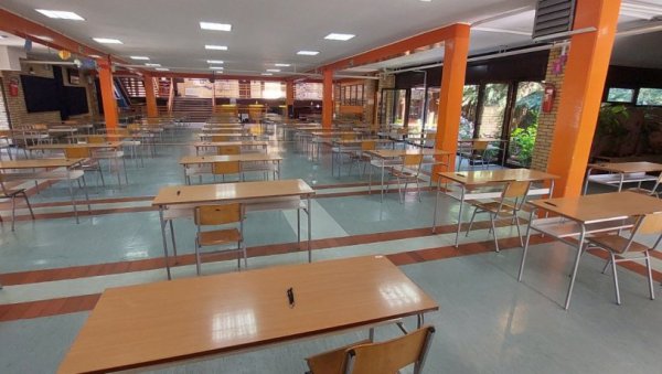 ОБРАЗОВНИ СИСТЕМ НА ИВИЦИ КОЛАПСА: У Немачкој укидају оцене, домаће задатке и седење на часу? ОБРАЗОВНИ СИСТЕМ НА ИВИЦИ КОЛАПСА: У Немачкој укидају оцене, домаће задатке и седење на часу?