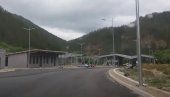 ZNAČAJNO ĆE UBRZATI PUTNIČKI PROMET: Vulin i Žiofre danas obilaze novi prelaz Kotroman ZNAČAJNO ĆE UBRZATI PUTNIČKI PROMET: Vulin i Žiofre danas obilaze novi prelaz Kotroman