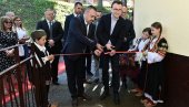 PETKOVIĆ OTVORIO NOVI POGON FABRIKE JUMKOS U ZUBINOM POTOKU: Otvaranje novih radnih mesta prioritet Kancelarije za KiM