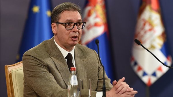 СПУСТИТЕ СВОЈУ БАХАТОСТ И АРОГАНЦИЈУ: Погледајте најјаче поруке председника Вучића Приштини и Западу (ВИДЕО) СПУСТИТЕ СВОЈУ БАХАТОСТ И АРОГАНЦИЈУ: Погледајте најјаче поруке председника Вучића Приштини и Западу (ВИДЕО)