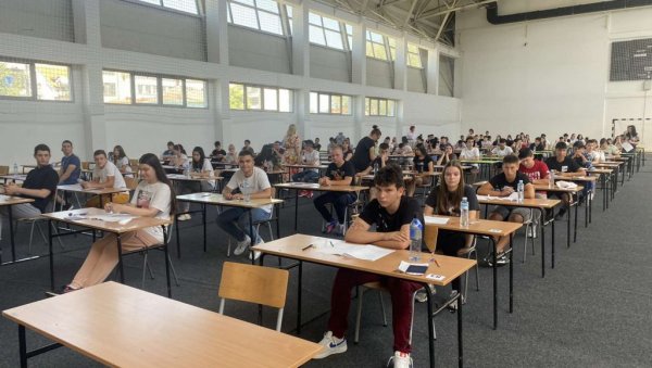 ИЗМЕНЕ КОМБИНОВАНОГ ТЕСТА НА МАТУРИ: Осмаци се изјашњавају до 30. децембра, крајњи рок 1. фебруар ИЗМЕНЕ КОМБИНОВАНОГ ТЕСТА НА МАТУРИ: Осмаци се изјашњавају до 30. децембра, крајњи рок 1. фебруар