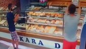 БРУКА И СРАМОТА: Снимљен како из пекаре краде кутију са новцем за болесну децу БРУКА И СРАМОТА: Снимљен како из пекаре краде кутију са новцем за болесну децу