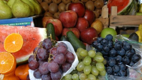 НИЖЕ ЦЕНЕ: Производи пољопривреде и рибарства повољнији у односу на претходне године