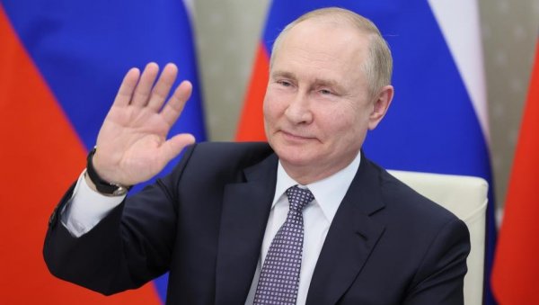 ОЧИ У ОЧИ СА ПУТИНОМ: Ирене Чекини направила преседан о коме бруји већина медија ОЧИ У ОЧИ СА ПУТИНОМ: Ирене Чекини направила преседан о коме бруји већина медија