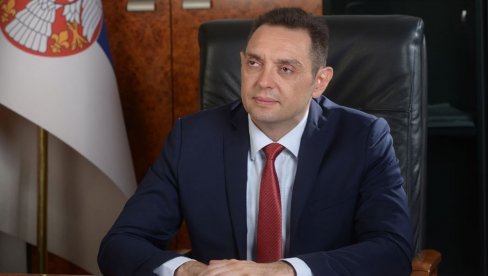 VULIN O ROTU I 24 POSLANIKA EP: Srbi vole slobodu, zato će ih svaki pokušaj porobljavanja Srbije od strane EU samo više udaljiti od EU VULIN O ROTU I 24 POSLANIKA EP: Srbi vole slobodu, zato će ih svaki pokušaj porobljavanja Srbije od strane EU samo više udaljiti od EU