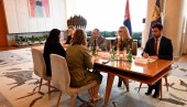 VULIN NA SASTANKU SA FRANČESKOM BONELI: Kontinuirano dobra saradnja MUP-a i UNHCR-a VULIN NA SASTANKU SA FRANČESKOM BONELI: Kontinuirano dobra saradnja MUP-a i UNHCR-a