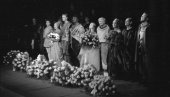KAD I MARŠAL APLAUDIRA: Veliki reditelj Piter Bruk (1925-2022) više puta posetio Beograd KAD I MARŠAL APLAUDIRA: Veliki reditelj Piter Bruk (1925-2022) više puta posetio Beograd