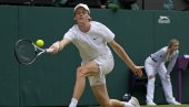 ОН ИМА СПОСОБНОСТ ДА ИГРА НА СВИМ ПОДЛОГАМА: Италијан памти пораз од Новака! ОН ИМА СПОСОБНОСТ ДА ИГРА НА СВИМ ПОДЛОГАМА: Италијан памти пораз од Новака!
