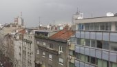 GRAD TUČE, ALARMI SE PALE NA AUTOMOBILIMA: Veliko nevreme nadomak Beograda, RHMZ izdao hitno upozorenje
