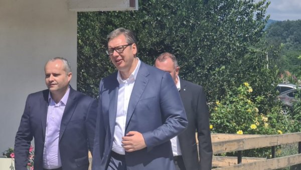 ПРЕДСЕДНИК ВУЧИЋ НАЈАВИО: Уложићемо значајан новац у обнову путева на територији Ивањице, Ариља, Пожеге и Косјерића ПРЕДСЕДНИК ВУЧИЋ НАЈАВИО: Уложићемо значајан новац у обнову путева на територији Ивањице, Ариља, Пожеге и Косјерића