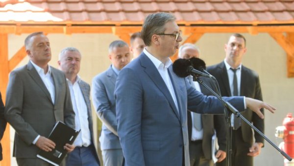НЕ ПАДА НАМ НА ПАМЕТ: Вучић о идеји Европског парламента и споразуму о међусобном признању са лажном државом НЕ ПАДА НАМ НА ПАМЕТ: Вучић о идеји Европског парламента и споразуму о међусобном признању са лажном државом