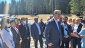 VUČIĆ POSETIO OPŠTINU IVANJICA: Predsednik najavio velika ulaganja u Moravički okrug (VIDEO)