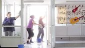 NEDOSTAJE OKO 300 TETKICA: Obaveze i plate smanjuju broj pomoćnog osoba u školama NEDOSTAJE OKO 300 TETKICA: Obaveze i plate smanjuju broj pomoćnog osoba u školama