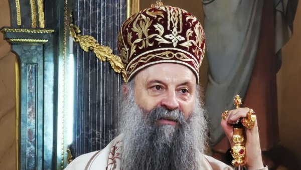 ПАТРИЈАРХ ПОРФИРИЈЕ ГЛИСЕРОМ СТИГАО ДО ХЕРЦЕГ НОВОГ: Погледајте како је митрополит Јоанкије дочекао поглавара СПЦ (ФОТО) ПАТРИЈАРХ ПОРФИРИЈЕ ГЛИСЕРОМ СТИГАО ДО ХЕРЦЕГ НОВОГ: Погледајте како је митрополит Јоанкије дочекао поглавара СПЦ (ФОТО)