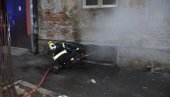 ПОЖАР У ДАЛМАТИНСКОЈ: Горео стан у сутерену, ватрогасци спасли дете (ФОТО) ПОЖАР У ДАЛМАТИНСКОЈ: Горео стан у сутерену, ватрогасци спасли дете (ФОТО)