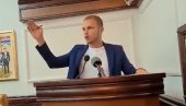 СТАНИВУКОВИЋ НАПУСТИО ГОВОРНИЦУ: Хаос у Градској управи у Бањалуци, стигла полиција (ВИДЕО) СТАНИВУКОВИЋ НАПУСТИО ГОВОРНИЦУ: Хаос у Градској управи у Бањалуци, стигла полиција (ВИДЕО)